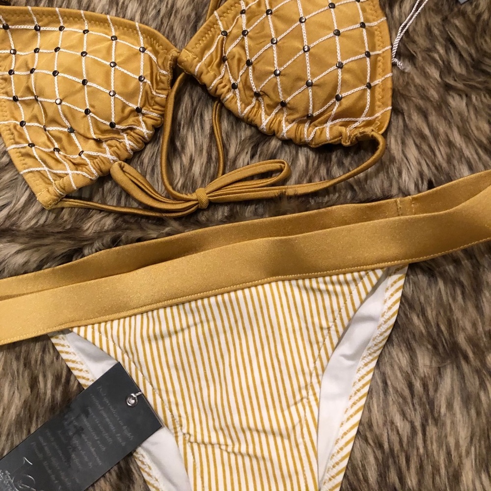1 Sol Bikini gold top bikini
